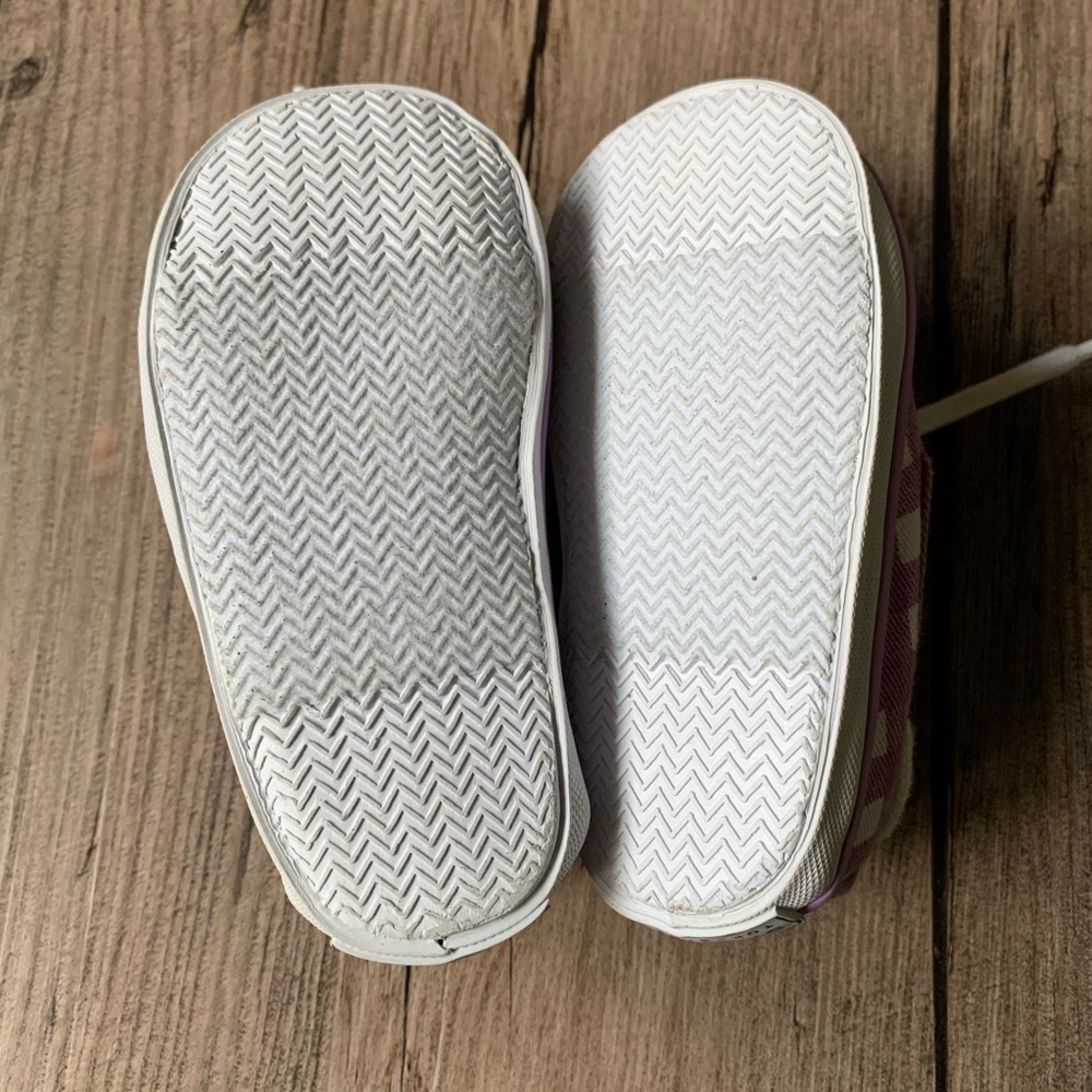 Sperry | Infant Crib Shoe (3-6 months) - Picture 3 of 9